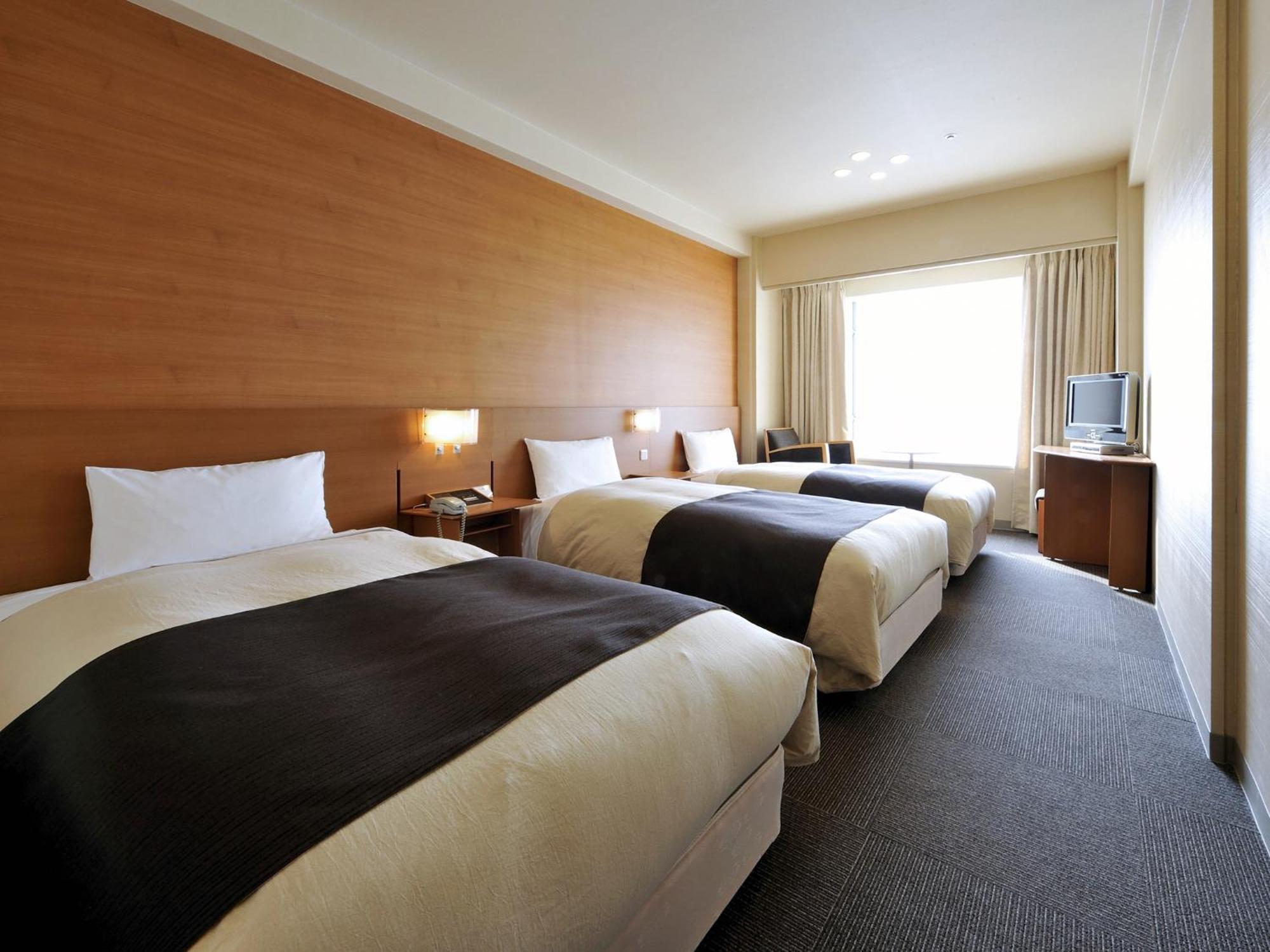 Hotel Crown Palais Китакюсю Экстерьер фото